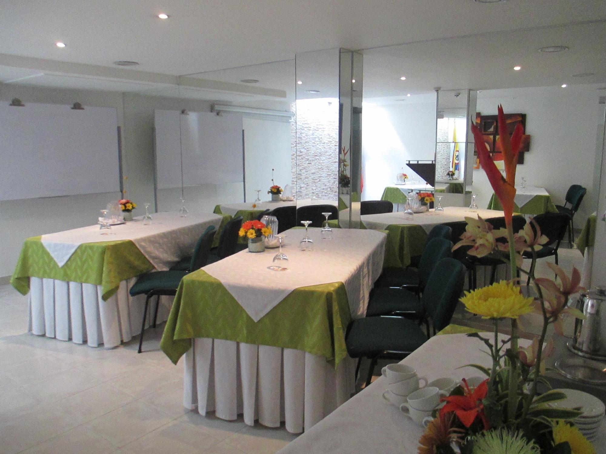 Hotel Platinum Suite Bogota Ngoại thất bức ảnh