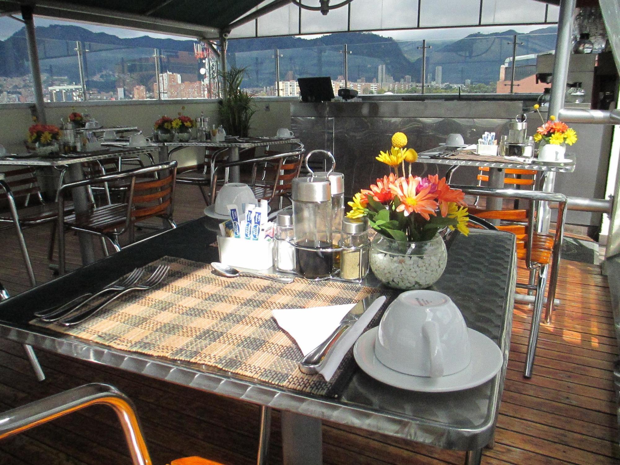 Hotel Platinum Suite Bogota Ngoại thất bức ảnh