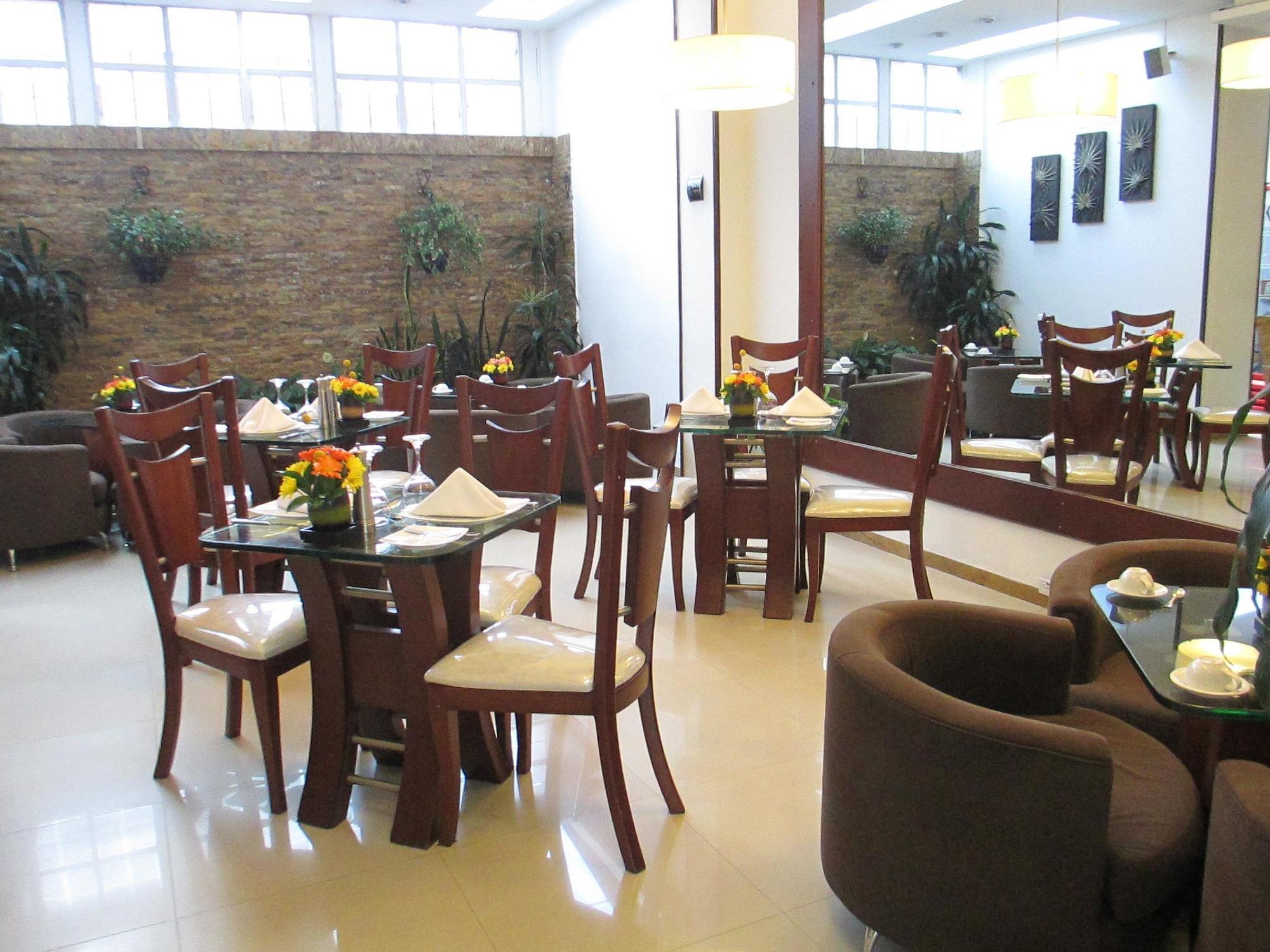 Hotel Platinum Suite Bogota Ngoại thất bức ảnh